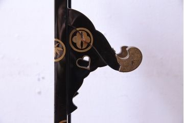 アンティーク家具　古民具・骨董　上手物　豪華な蒔絵が施された鏡台(鏡架け、化粧台、小引き出し)