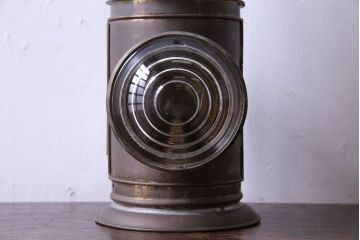 アンティーク雑貨　日本製　NAKAMURA SENTO(中村船燈)　渋さがある手持ちオイルランプ(船舶照明器具、カンテラ)