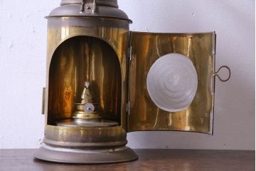 アンティーク雑貨　日本製　NAKAMURA SENTO(中村船燈)　渋さがある手持ちオイルランプ(船舶照明器具、カンテラ)