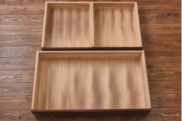 中古　北海道民芸家具　特注品　奥行のある仕様の整理タンス(チェスト)