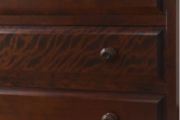 中古　北海道民芸家具　特注品　奥行のある仕様の整理タンス(チェスト)