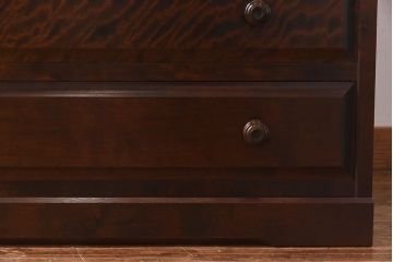 中古　北海道民芸家具　特注品　奥行のある仕様の整理タンス(チェスト)