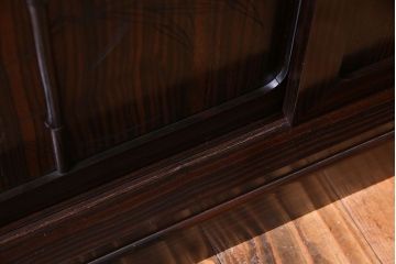 ビンテージ家具　ビンテージ　黒檀　モダンな格子が美しい飾り棚(茶棚)