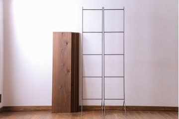ラフジュオリジナル 薄型アイアンラック【中】(オープンシェルフ、陳列棚、飾り棚)(1)