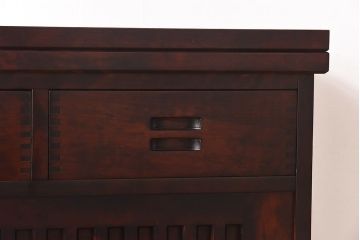 中古　旭川家具　北樹シリーズ　90K　天板付　緻密な木肌が美しい水屋下台(戸棚、サイドボード)(定価約20万円)