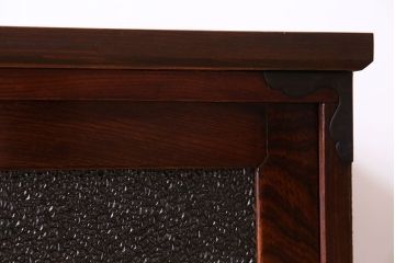 アンティーク家具　和製アンティーク　前面ケヤキ材　漆塗りが美しい鉄脚付タンスローボード(リビングボード、テレビ台)