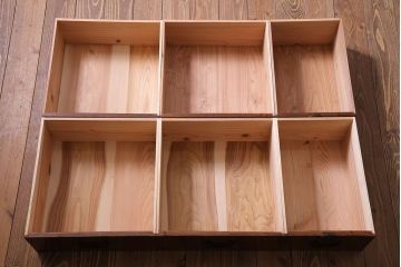 アンティーク家具　大正〜昭和初期　リメイク品　オープンラックが付いた時代箪笥サイドチェスト(ローボード、引き出し)