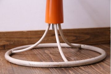 レトロ家具　昭和レトロ　柔らかなオレンジ色が可愛らしいワークチェア(イス、回転椅子)