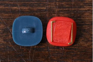 アンティーク雑貨　ビンテージ　シックなデザインのボタンセット