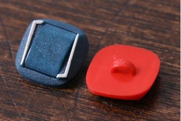 アンティーク雑貨　ビンテージ　シックなデザインのボタンセット