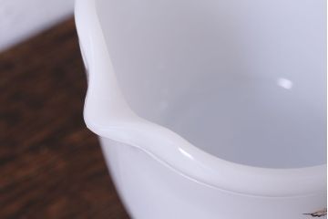 アンティーク雑貨　ビンテージ　ファイヤーキング(FireKing)　FLEURETTE(フルーレット)　クリーマー