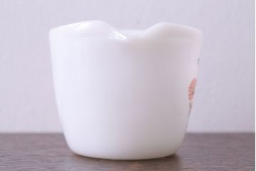 アンティーク雑貨　ビンテージ　ファイヤーキング(FireKing)　FLEURETTE(フルーレット)　クリーマー