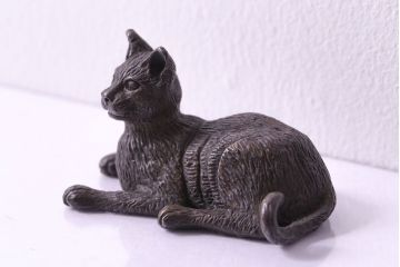 アンティーク雑貨　ビンテージ　銅製　シックな猫のオブジェ(置物、動物像)