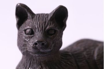 アンティーク雑貨　ビンテージ　銅製　シックな猫のオブジェ(置物、動物像)