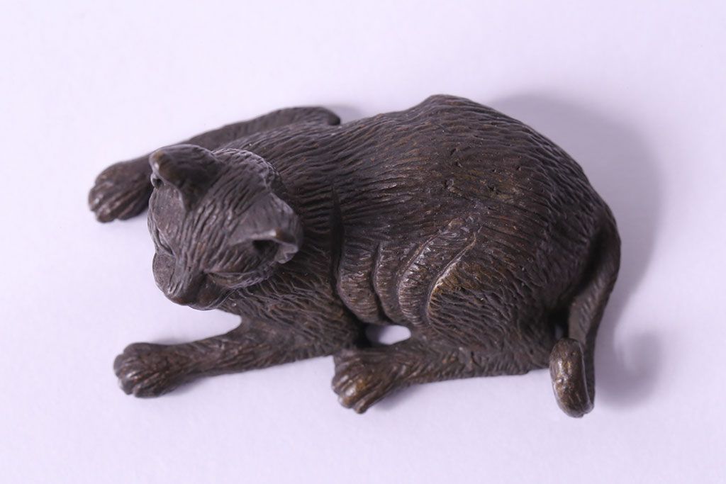 アンティーク雑貨　ビンテージ　銅製　シックな猫のオブジェ(置物、動物像)