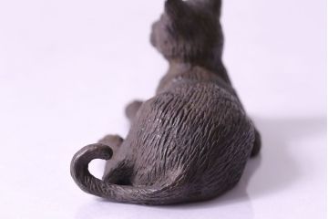 アンティーク雑貨　ビンテージ　銅製　シックな猫のオブジェ(置物、動物像)