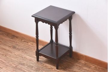 アンティーク雑貨　【O様ご成約品】中古　北海道民芸家具　HM853　落ち着きある色味と上品なデザインが魅力のサイドテーブル(花台)