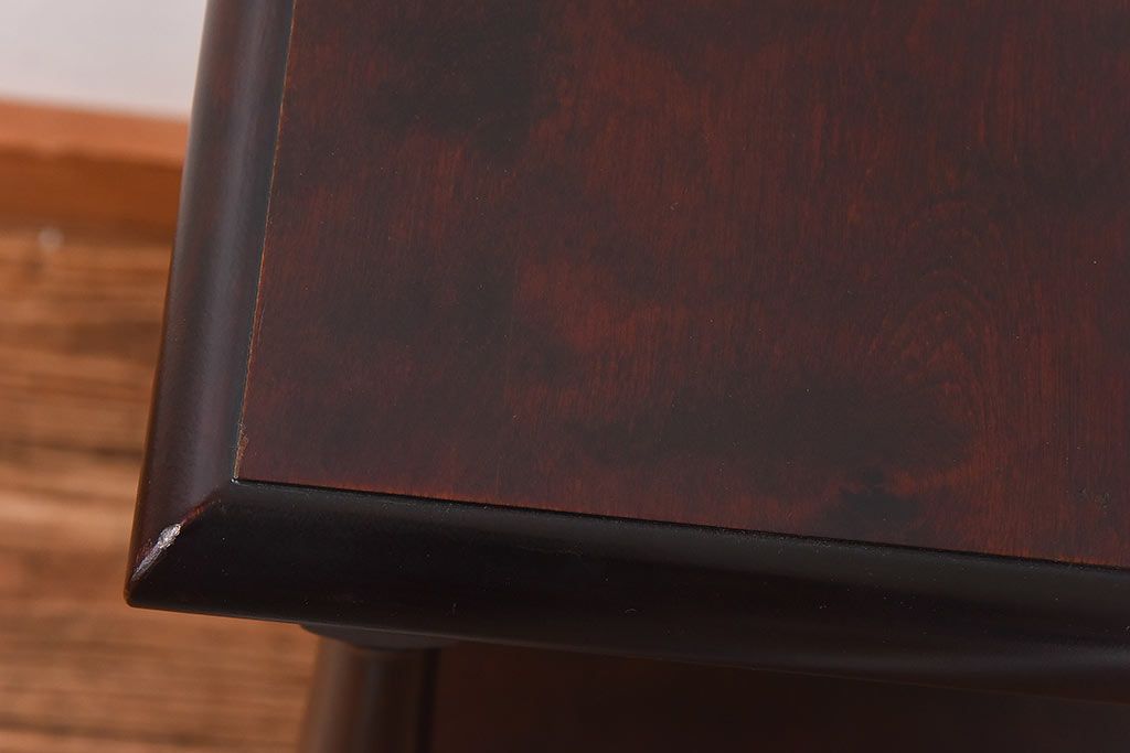 アンティーク雑貨　【O様ご成約品】中古　北海道民芸家具　HM853　落ち着きある色味と上品なデザインが魅力のサイドテーブル(花台)