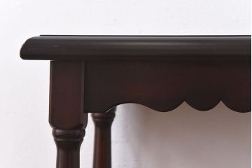 アンティーク雑貨　【O様ご成約品】中古　北海道民芸家具　HM853　落ち着きある色味と上品なデザインが魅力のサイドテーブル(花台)