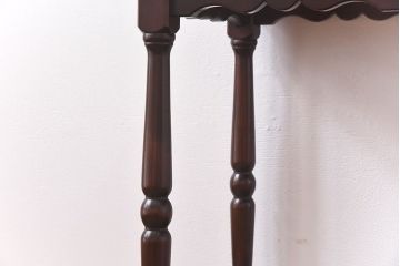 アンティーク雑貨　【O様ご成約品】中古　北海道民芸家具　HM853　落ち着きある色味と上品なデザインが魅力のサイドテーブル(花台)