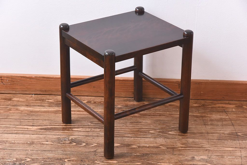 アンティーク雑貨　ビンテージ　北海道民芸家具　シンプルな小振りのスツール(花台、サイドテーブル)