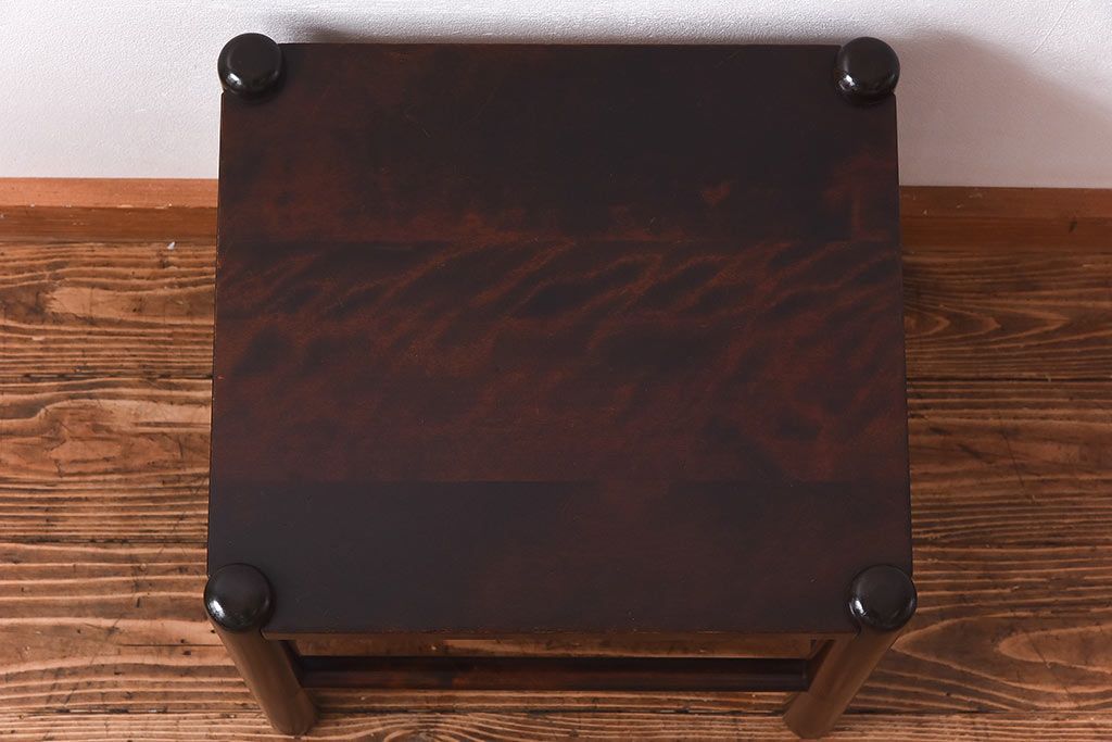 アンティーク雑貨　ビンテージ　北海道民芸家具　シンプルな小振りのスツール(花台、サイドテーブル)