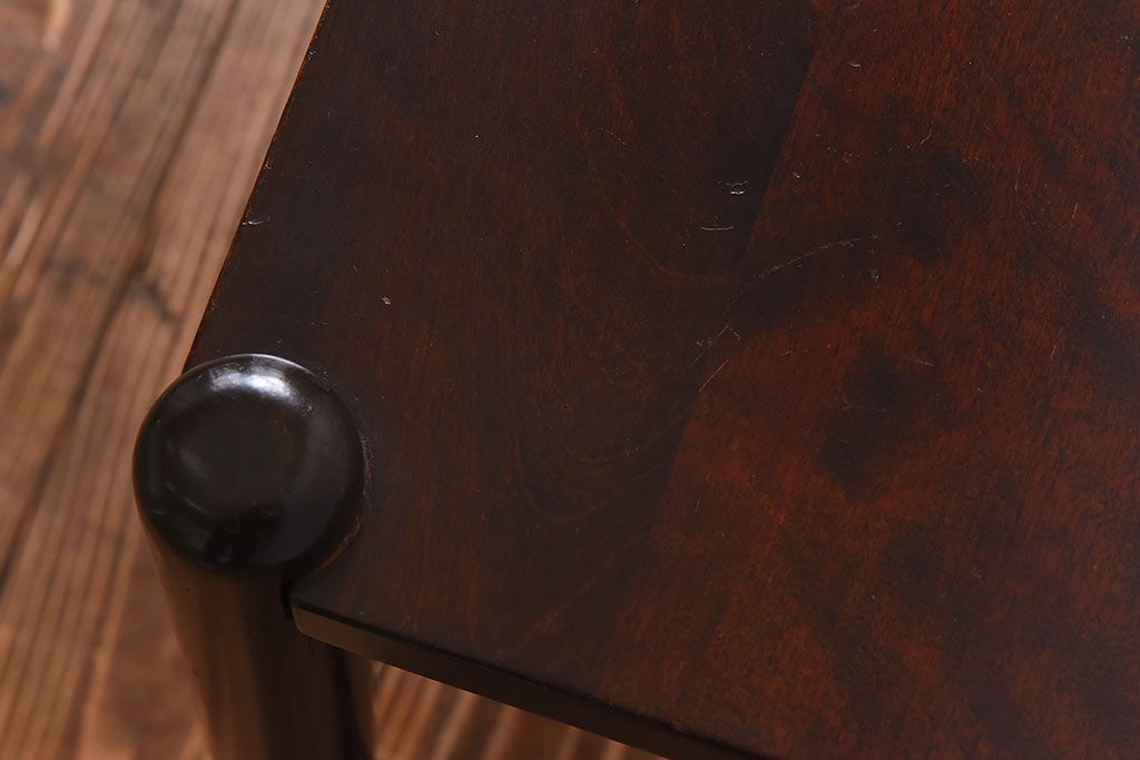 アンティーク雑貨　ビンテージ　北海道民芸家具　シンプルな小振りのスツール(花台、サイドテーブル)