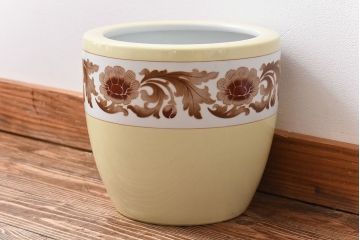 アンティーク雑貨　中古　オールドノリタケ(則武・日陶)　菊牡丹文がレトロな火鉢(鉢カバー、手あぶり)