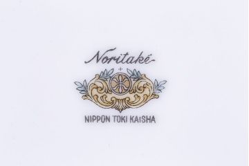 アンティーク雑貨　中古　ノリタケ(Noritake、則武)　可憐な花柄が魅力のスープ皿(洋食器)2枚セット(1)