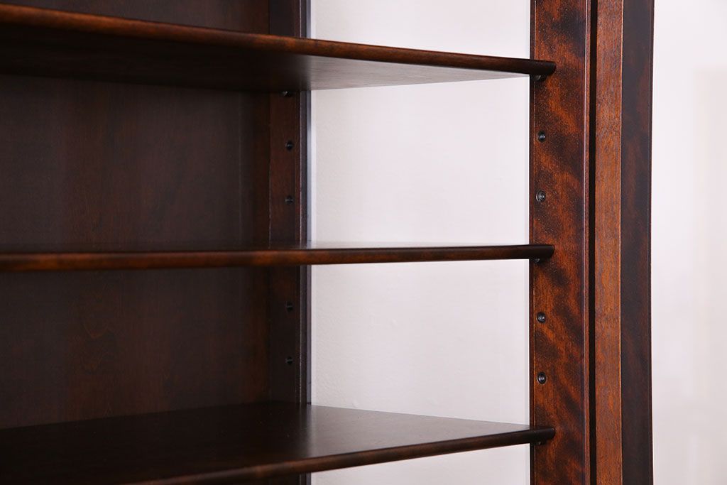 中古　希少な廃盤品!!　北海道民芸家具　OM158　上質な三方ガラス飾り棚(陳列棚、食器棚、ガラスケース)(1)