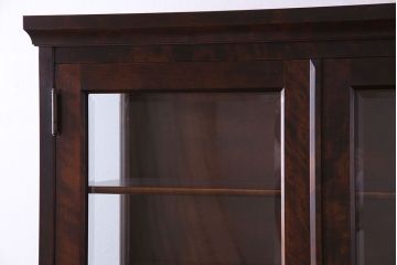 中古　希少な廃盤品!!　北海道民芸家具　OM158　上質な三方ガラス飾り棚(陳列棚、食器棚、ガラスケース)(1)