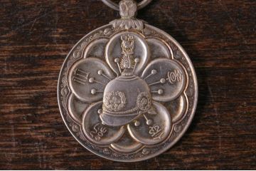 共箱付き 古い韓国の勲章(メダル)(R-028074)
