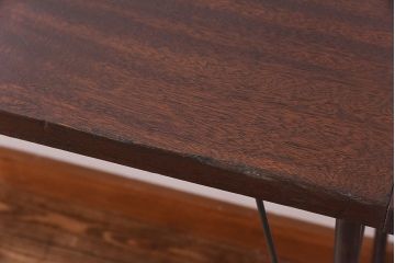 古材をリメイク!古材の質感が味わい深い鉄脚テーブル(作業台)