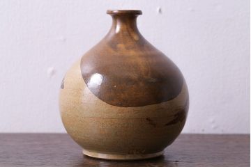 アンティーク雑貨　昭和期　笠間焼　中野晃嗣　草文一輪挿(花瓶、花器)