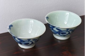 アンティーク雑貨　和製アンティーク　染付湯のみ(湯呑)2客セット(1)