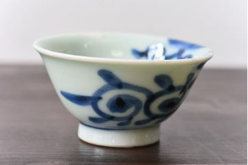 アンティーク雑貨　和製アンティーク　染付湯のみ(湯呑)2客セット(1)