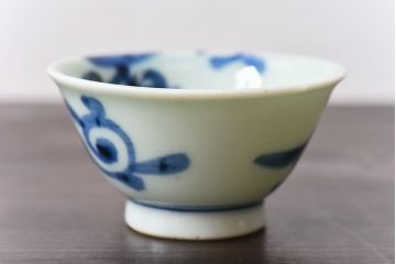 アンティーク雑貨　和製アンティーク　染付湯のみ(湯呑)2客セット(1)