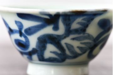 アンティーク雑貨　和製アンティーク　染付湯のみ(湯呑)2客セット(1)