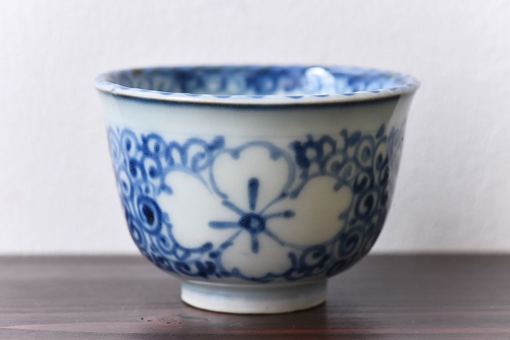 和製アンティーク　花柄　染付湯のみ(湯呑、蕎麦猪口)2客セット(1)