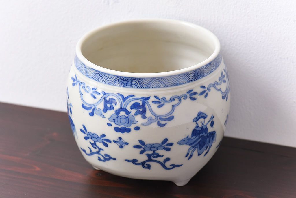 アンティーク雑貨　明治大正期　ふっくらとしたフォルムの染付唐子火入れ(ペン立て、小物入れ)