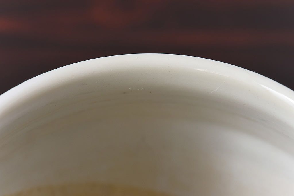 アンティーク雑貨　明治大正期　ふっくらとしたフォルムの染付唐子火入れ(ペン立て、小物入れ)