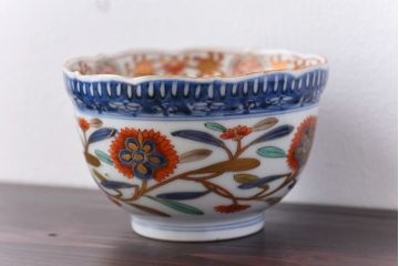 江戸期　華やかな色合いが目を引く色絵向付(和食器)(1)