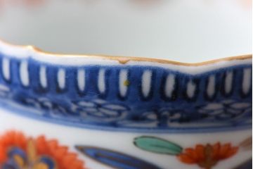 江戸期　華やかな色合いが目を引く色絵向付(和食器)(1)