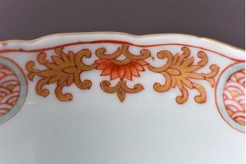 アンティーク雑貨　江戸期　華やかな色合いが目を引く色絵向付(和食器)(2)