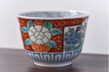アンティーク雑貨　古民具・骨董　江戸期　華やかな古伊万里色絵染付　蕎麦猪口(湯呑、向付)(3)