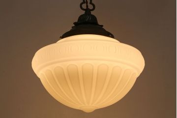 大正〜昭和初期　懐かしい魅力あふれるペンダントライト(天井照明、吊り照明、シェード)