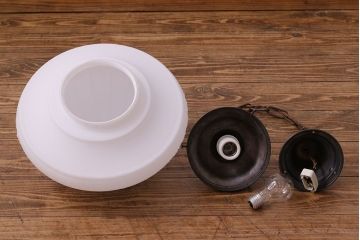 大正〜昭和初期　懐かしい魅力あふれるペンダントライト(天井照明、吊り照明、シェード)