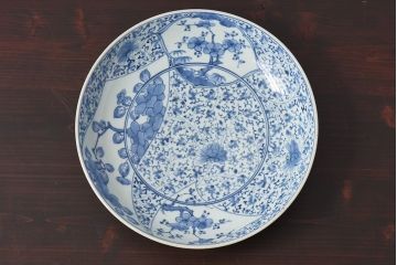 アンティーク雑貨　江戸期　古伊万里　花唐草文　染付　九寸深皿(渦福)