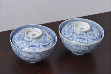 アンティーク雑貨　江戸時代後期　伊万里焼　線描染付　蓋茶碗2客セット(1)