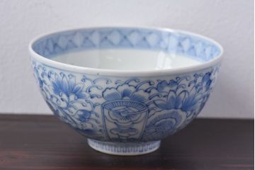 アンティーク雑貨　江戸時代後期　伊万里焼　線描染付　蓋茶碗2客セット(1)